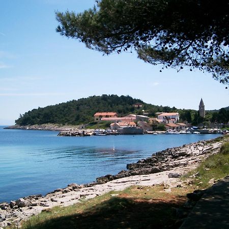 Apartments Katja Mali Losinj Bagian luar foto